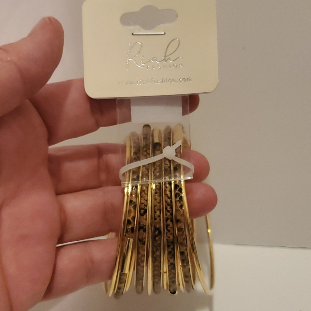 Bangle bracelets - Picture 2 of 4